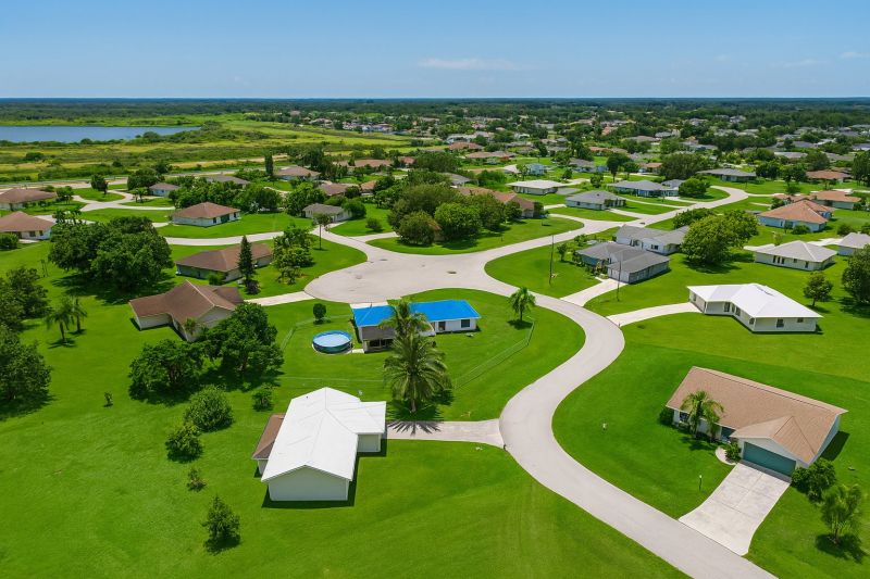 Local Pantry Construction in Lehigh Acres, FL