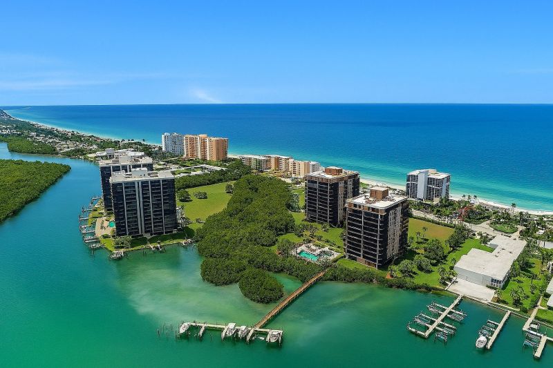 Local Pantry Construction in Bonita Springs, FL