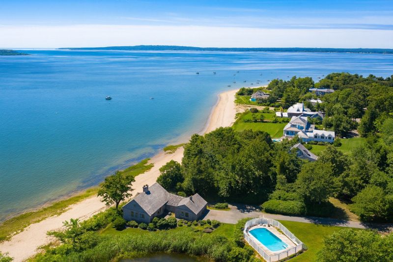 Local Shelf System Installation in Duxbury, MA